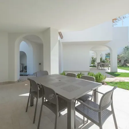 Apartment Les Maisons
